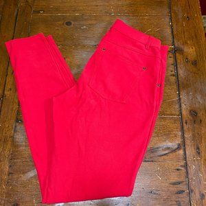 SOLD!! HUE New Without Tags Leggings